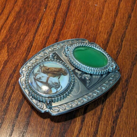 Horse Duo VINTAGE BELT BUCKLE Green Stone RARE 1970s WESTERN ARTWORK - Picture 2 of 3